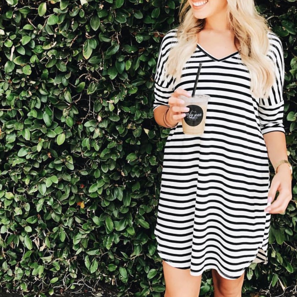 Black and white v neck stripe tee dress